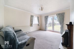 Living Room- click for photo gallery